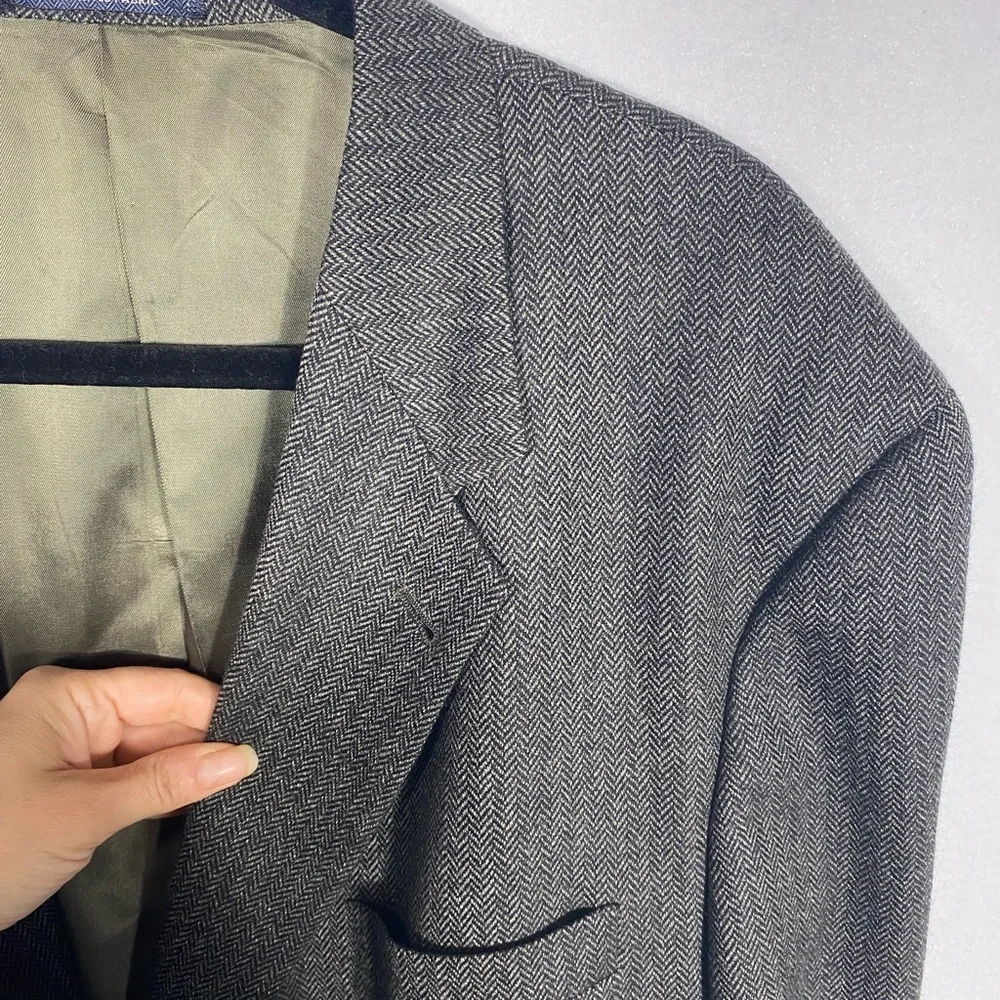 Austin Reed London Men’s Brown/Black Wool Herringbone Blazer size 48 Regular